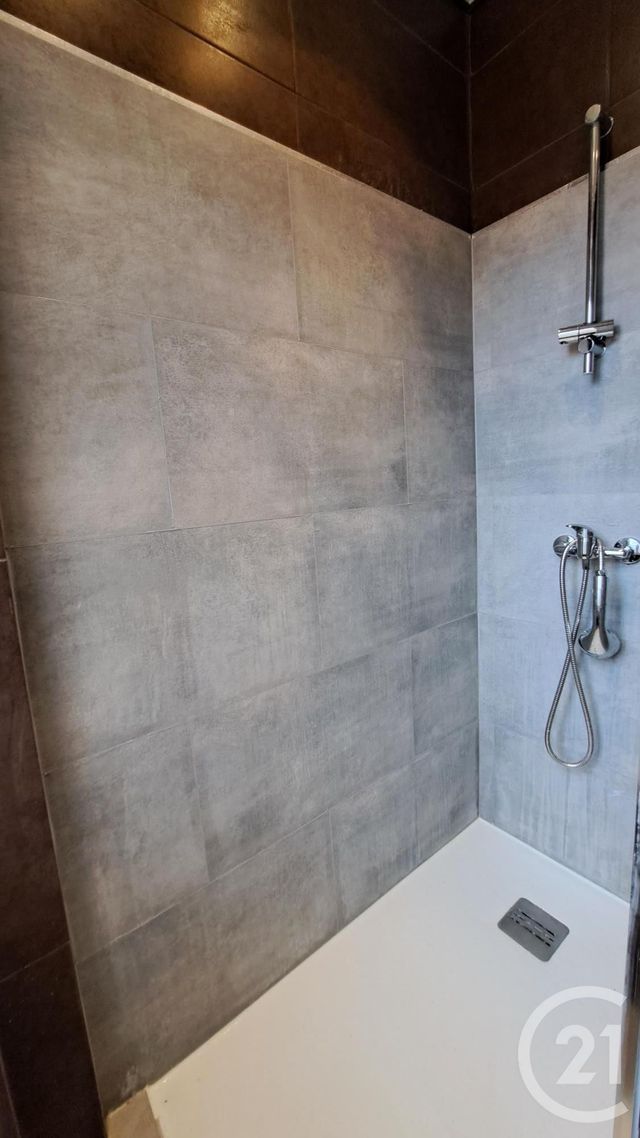 Appartement T2 &agrave; louer - 2 pi&egrave;ces - 49,92 m2 - Juan Les Pins - 06 - PROVENCE-ALPES-COTE-D-AZUR