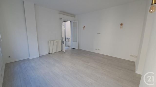 Appartement T2 &agrave; louer - 2 pi&egrave;ces - 49,92 m2 - Juan Les Pins - 06 - PROVENCE-ALPES-COTE-D-AZUR