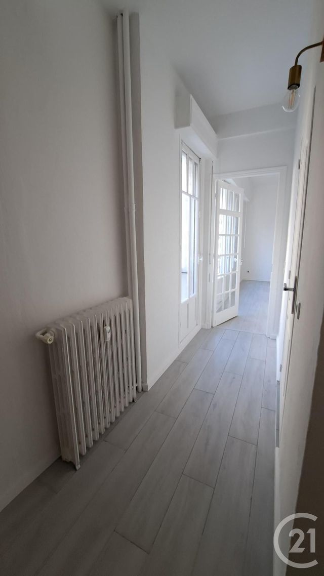 Appartement T2 &agrave; louer - 2 pi&egrave;ces - 49,92 m2 - Juan Les Pins - 06 - PROVENCE-ALPES-COTE-D-AZUR