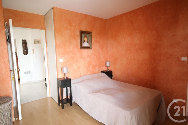 Appartement T3 &agrave; louer - 3 pi&egrave;ces - 89,77 m2 - Villeneuve Loubet - 06 - PROVENCE-ALPES-COTE-D-AZUR