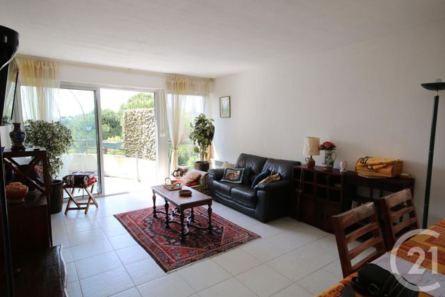 Appartement T3 &agrave; louer - 3 pi&egrave;ces - 89,77 m2 - Villeneuve Loubet - 06 - PROVENCE-ALPES-COTE-D-AZUR
