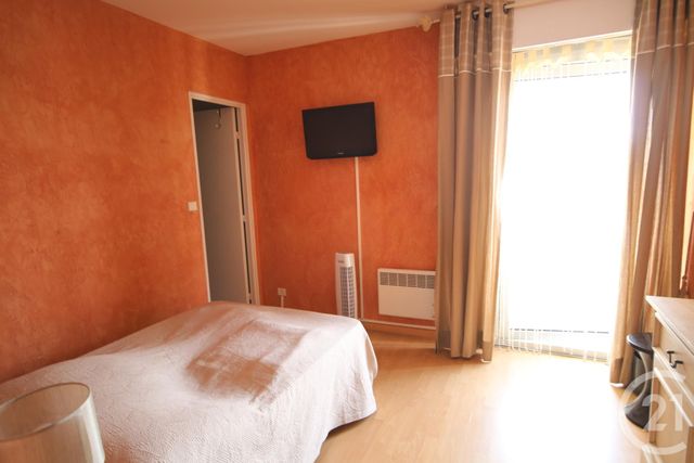 Appartement T3 &agrave; louer - 3 pi&egrave;ces - 89,77 m2 - Villeneuve Loubet - 06 - PROVENCE-ALPES-COTE-D-AZUR