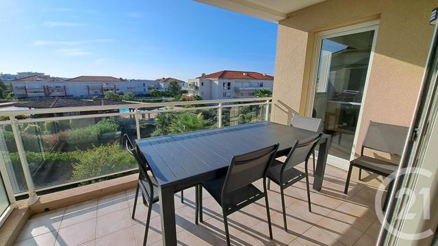 Appartement T3 &agrave; louer - 3 pi&egrave;ces - 63,62 m2 - Juan Les Pins - 06 - PROVENCE-ALPES-COTE-D-AZUR