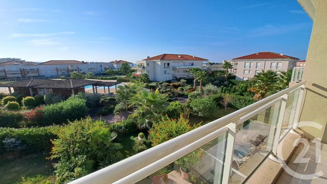 Appartement T3 &agrave; louer - 3 pi&egrave;ces - 63,62 m2 - Juan Les Pins - 06 - PROVENCE-ALPES-COTE-D-AZUR