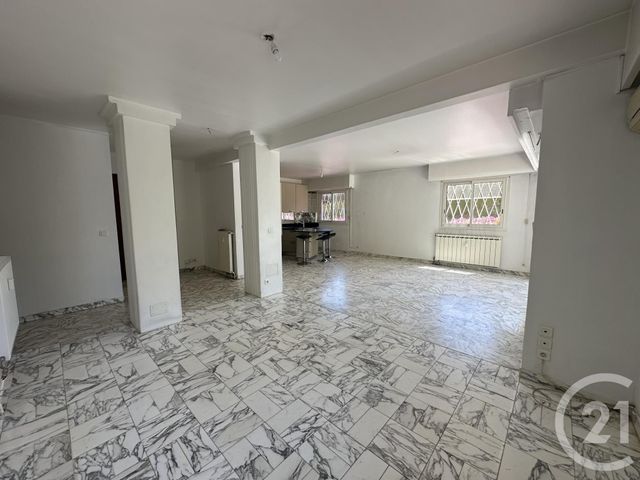 Appartement T3 &agrave; louer - 3 pi&egrave;ces - 85,05 m2 - Antibes - 06 - PROVENCE-ALPES-COTE-D-AZUR