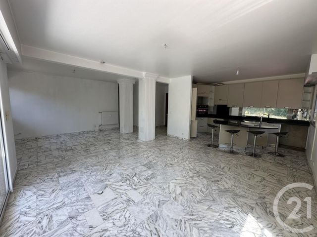 Appartement T3 &agrave; louer - 3 pi&egrave;ces - 85,05 m2 - Antibes - 06 - PROVENCE-ALPES-COTE-D-AZUR