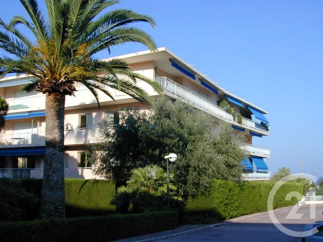 Appartement T3 &agrave; louer - 3 pi&egrave;ces - 85,05 m2 - Antibes - 06 - PROVENCE-ALPES-COTE-D-AZUR