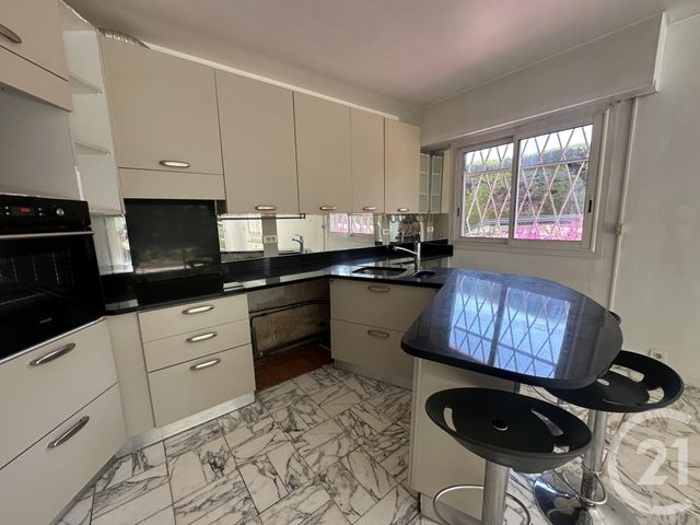 Appartement T3 &agrave; louer - 3 pi&egrave;ces - 85,05 m2 - Antibes - 06 - PROVENCE-ALPES-COTE-D-AZUR
