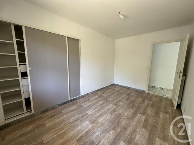 Appartement T3 &agrave; louer - 3 pi&egrave;ces - 85,05 m2 - Antibes - 06 - PROVENCE-ALPES-COTE-D-AZUR