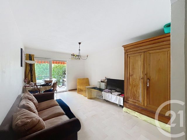 Appartement F3 &agrave; vendre - 3 pi&egrave;ces - 62,56 m2 - Antibes - 06 - PROVENCE-ALPES-COTE-D-AZUR