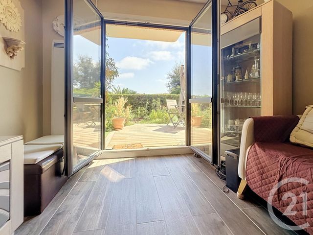 Appartement F3 &agrave; vendre - 3 pi&egrave;ces - 63 m2 - Antibes - 06 - PROVENCE-ALPES-COTE-D-AZUR