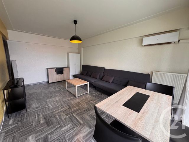 Appartement Studio &agrave; louer - 1 pi&egrave;ce - 28,45 m2 - Juan Les Pins - 06 - PROVENCE-ALPES-COTE-D-AZUR