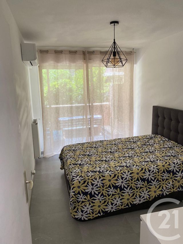 Appartement T2 &agrave; louer - 2 pi&egrave;ces - 49,74 m2 - Le Golfe Juan - 06 - PROVENCE-ALPES-COTE-D-AZUR