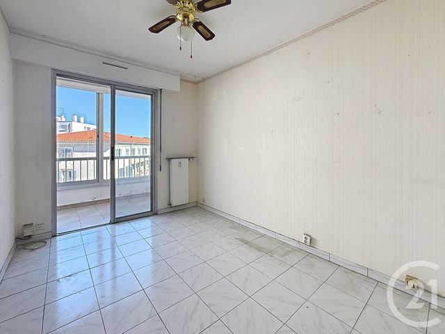Appartement F4 &agrave; vendre - 4 pi&egrave;ces - 72,09 m2 - Antibes - 06 - PROVENCE-ALPES-COTE-D-AZUR