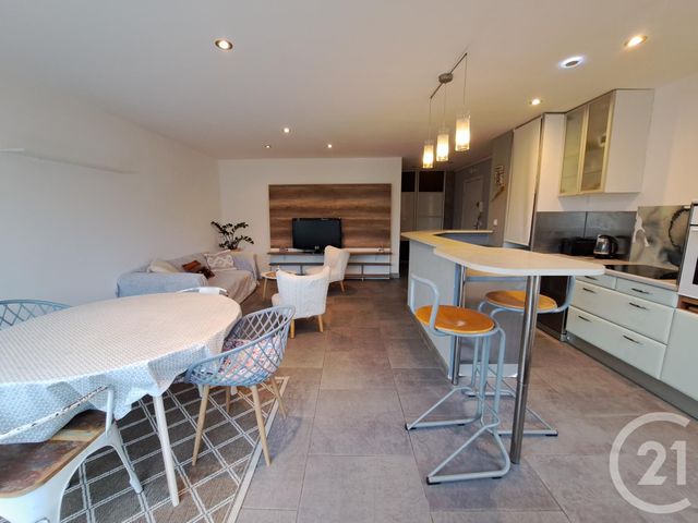 Appartement T4 &agrave; louer - 4 pi&egrave;ces - 78,19 m2 - Vallauris - 06 - PROVENCE-ALPES-COTE-D-AZUR