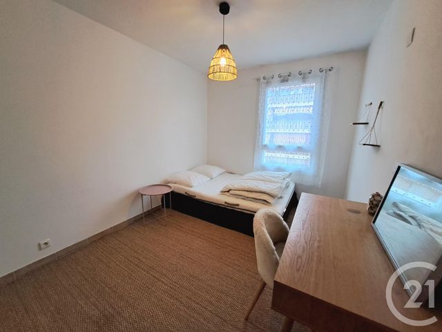Appartement T4 &agrave; louer - 4 pi&egrave;ces - 78,19 m2 - Vallauris - 06 - PROVENCE-ALPES-COTE-D-AZUR