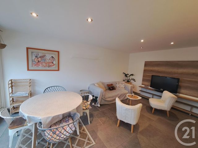 Appartement T4 &agrave; louer - 4 pi&egrave;ces - 78,19 m2 - Vallauris - 06 - PROVENCE-ALPES-COTE-D-AZUR