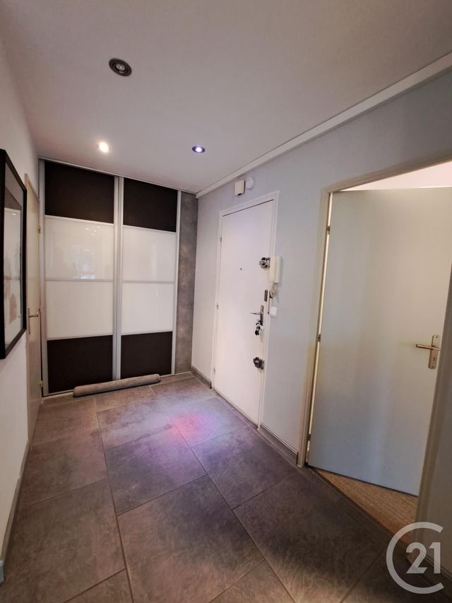 Appartement T4 &agrave; louer - 4 pi&egrave;ces - 78,19 m2 - Vallauris - 06 - PROVENCE-ALPES-COTE-D-AZUR