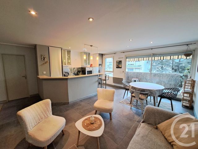 Appartement T4 &agrave; louer - 4 pi&egrave;ces - 78,19 m2 - Vallauris - 06 - PROVENCE-ALPES-COTE-D-AZUR