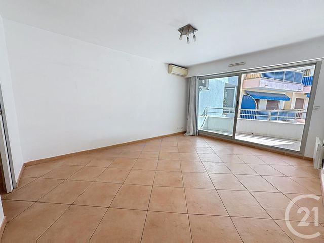 Appartement F2 &agrave; vendre - 2 pi&egrave;ces - 42 m2 - Antibes - 06 - PROVENCE-ALPES-COTE-D-AZUR