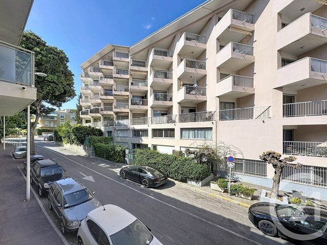 Appartement F2 &agrave; vendre - 2 pi&egrave;ces - 42 m2 - Antibes - 06 - PROVENCE-ALPES-COTE-D-AZUR