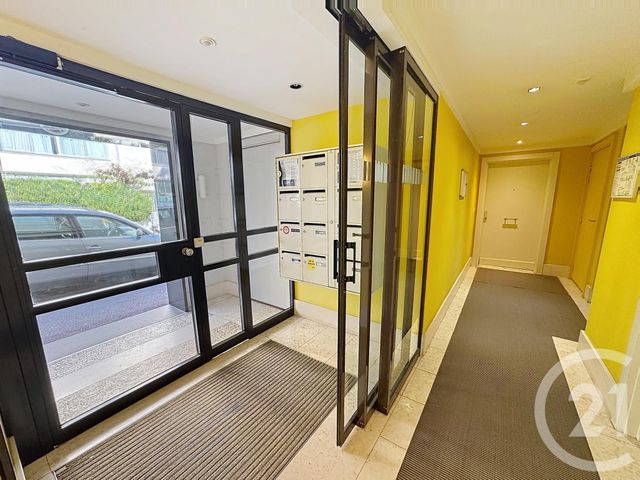 Appartement F2 &agrave; vendre - 2 pi&egrave;ces - 42 m2 - Antibes - 06 - PROVENCE-ALPES-COTE-D-AZUR