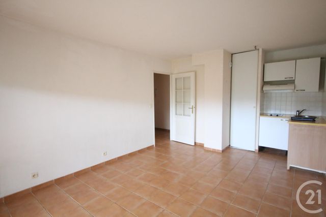 Appartement T2 &agrave; louer - 2 pi&egrave;ces - 37,52 m2 - Mougins - 06 - PROVENCE-ALPES-COTE-D-AZUR