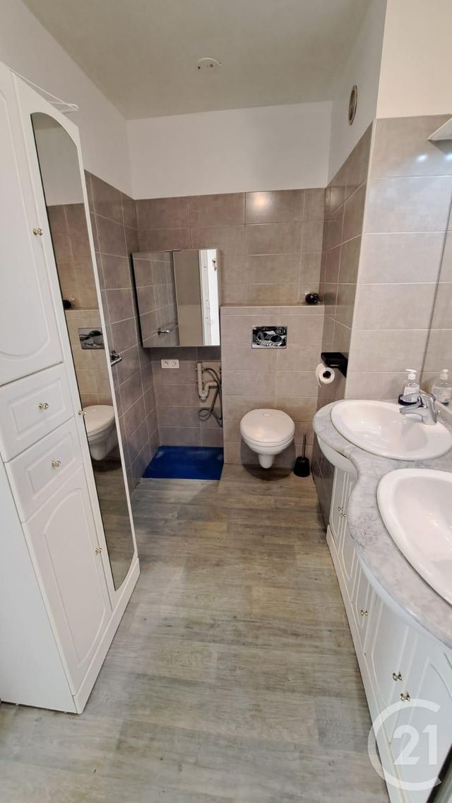Appartement T4 &agrave; louer - 4 pi&egrave;ces - 72,55 m2 - Antibes - 06 - PROVENCE-ALPES-COTE-D-AZUR