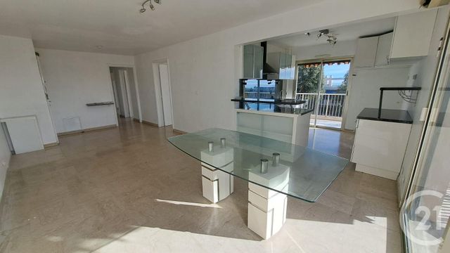 Appartement T4 &agrave; louer - 4 pi&egrave;ces - 72,55 m2 - Antibes - 06 - PROVENCE-ALPES-COTE-D-AZUR
