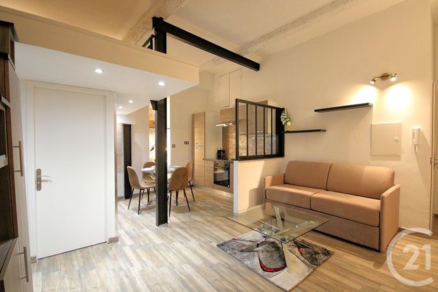 Appartement Studio &agrave; louer - 1 pi&egrave;ce - 28 m2 - Antibes - 06 - PROVENCE-ALPES-COTE-D-AZUR