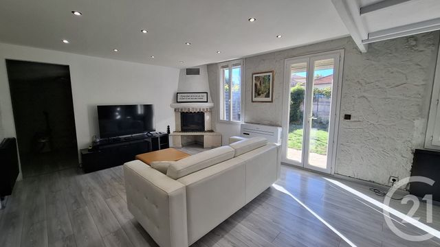 Maison &agrave; louer - 4 pi&egrave;ces - 86,06 m2 - Antibes - 06 - PROVENCE-ALPES-COTE-D-AZUR