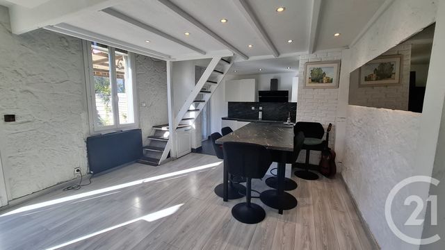 Maison &agrave; louer - 4 pi&egrave;ces - 86,06 m2 - Antibes - 06 - PROVENCE-ALPES-COTE-D-AZUR