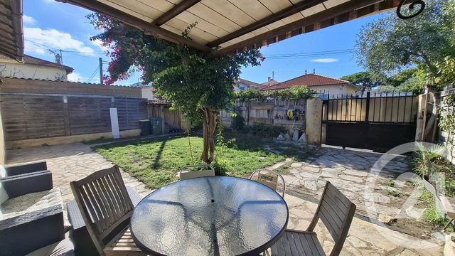 Maison &agrave; louer - 4 pi&egrave;ces - 86,06 m2 - Antibes - 06 - PROVENCE-ALPES-COTE-D-AZUR