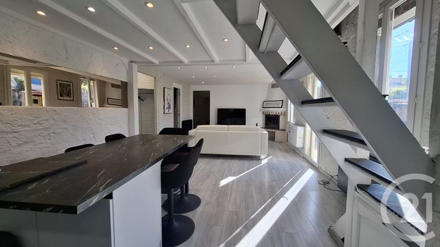 Maison &agrave; louer - 4 pi&egrave;ces - 86,06 m2 - Antibes - 06 - PROVENCE-ALPES-COTE-D-AZUR