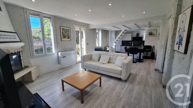 Maison &agrave; louer - 4 pi&egrave;ces - 86,06 m2 - Antibes - 06 - PROVENCE-ALPES-COTE-D-AZUR