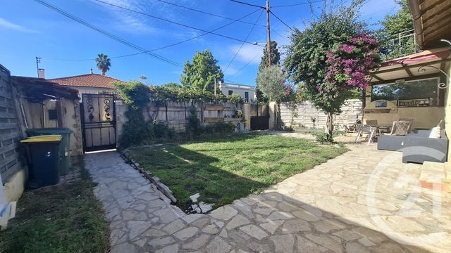 Maison &agrave; louer - 4 pi&egrave;ces - 86,06 m2 - Antibes - 06 - PROVENCE-ALPES-COTE-D-AZUR