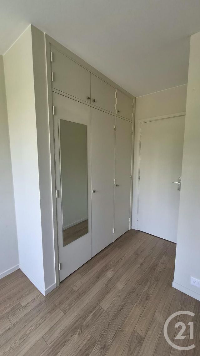 Appartement T3 &agrave; louer - 3 pi&egrave;ces - 76,60 m2 - Antibes - 06 - PROVENCE-ALPES-COTE-D-AZUR