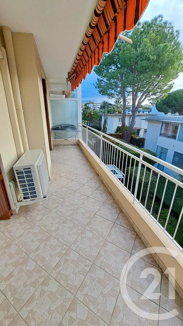 Appartement T3 &agrave; louer - 3 pi&egrave;ces - 53,68 m2 - Juan Les Pins - 06 - PROVENCE-ALPES-COTE-D-AZUR