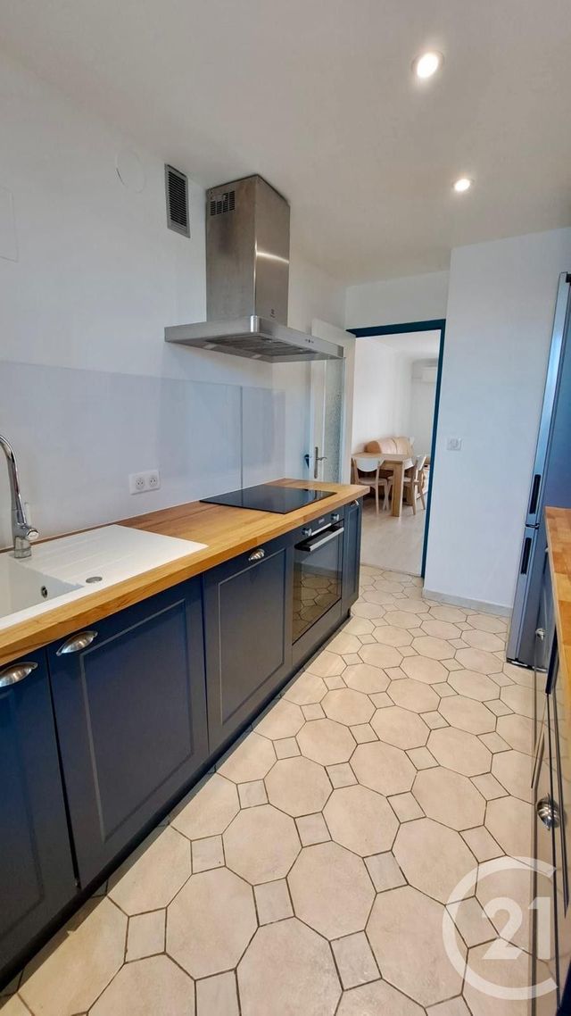 Appartement T3 &agrave; louer - 3 pi&egrave;ces - 53,68 m2 - Juan Les Pins - 06 - PROVENCE-ALPES-COTE-D-AZUR