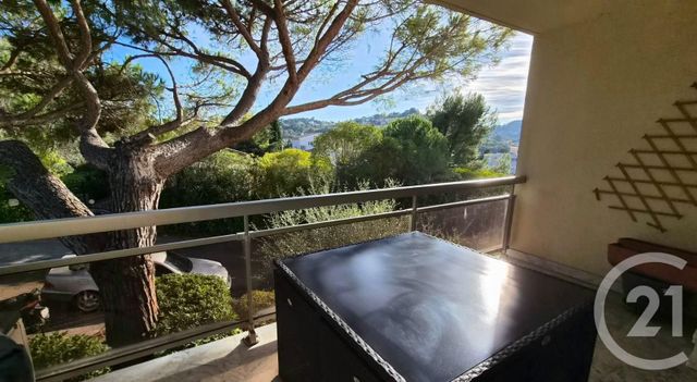 Appartement T3 &agrave; louer - 3 pi&egrave;ces - 66,67 m2 - Vallauris - 06 - PROVENCE-ALPES-COTE-D-AZUR