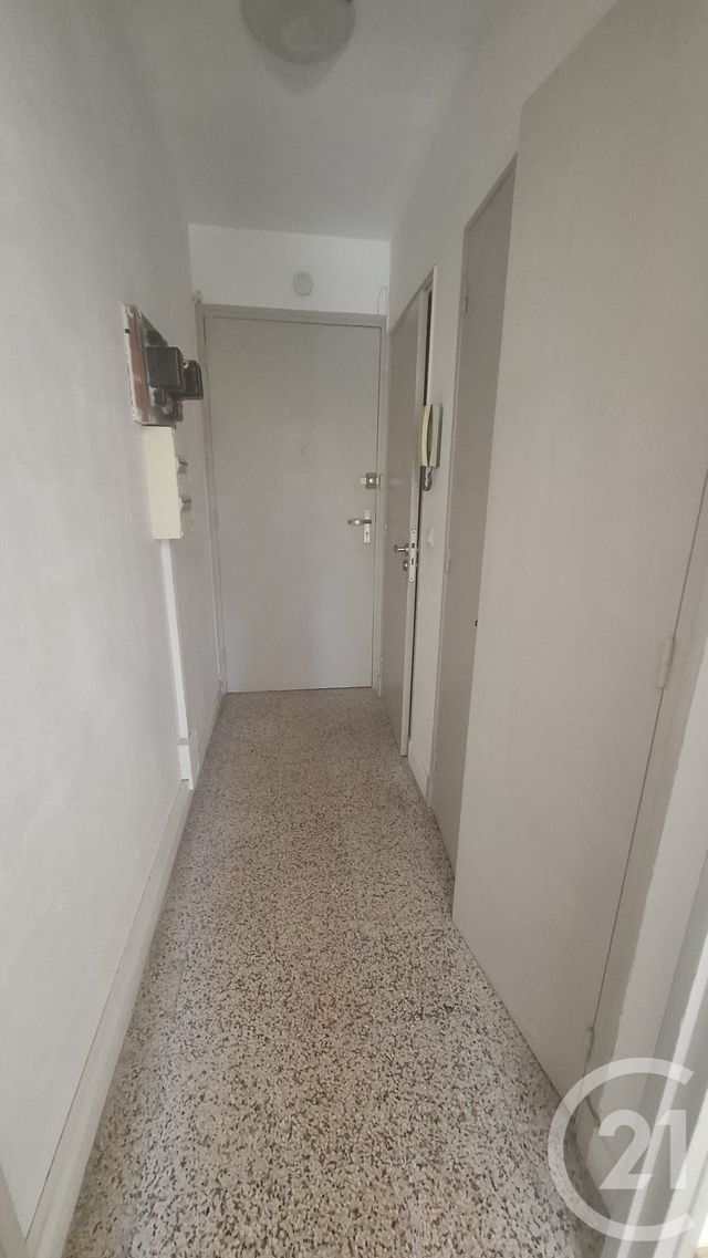 Appartement T3 &agrave; louer - 3 pi&egrave;ces - 54,60 m2 - Juan Les Pins - 06 - PROVENCE-ALPES-COTE-D-AZUR
