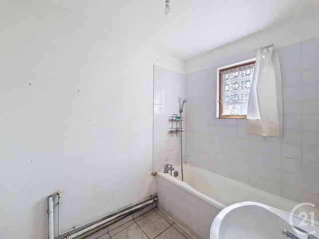 Appartement F4 &agrave; vendre - 4 pi&egrave;ces - 82,64 m2 - Gallardon - 28 - CENTRE