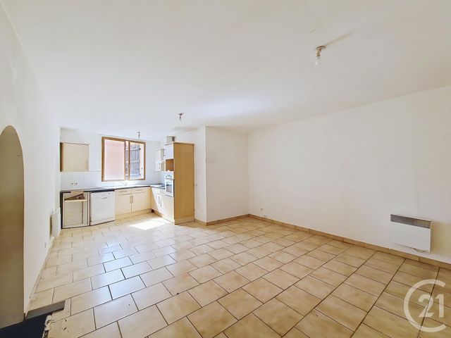 Appartement F4 &agrave; vendre - 4 pi&egrave;ces - 82,64 m2 - Gallardon - 28 - CENTRE
