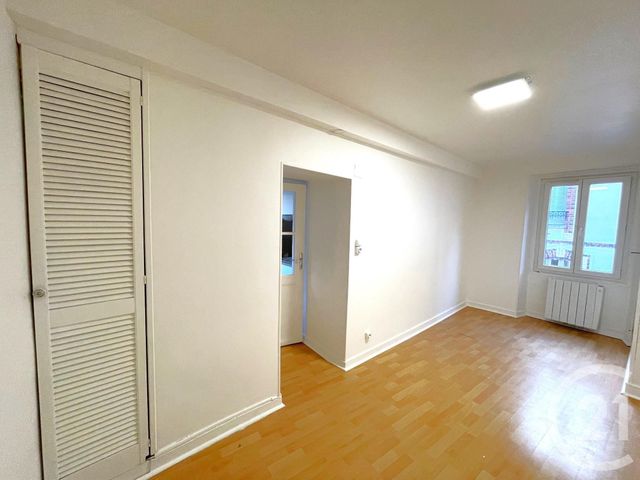 Appartement F1 &agrave; louer - 3 pi&egrave;ces - 41,94 m2 - Epernon - 28 - CENTRE