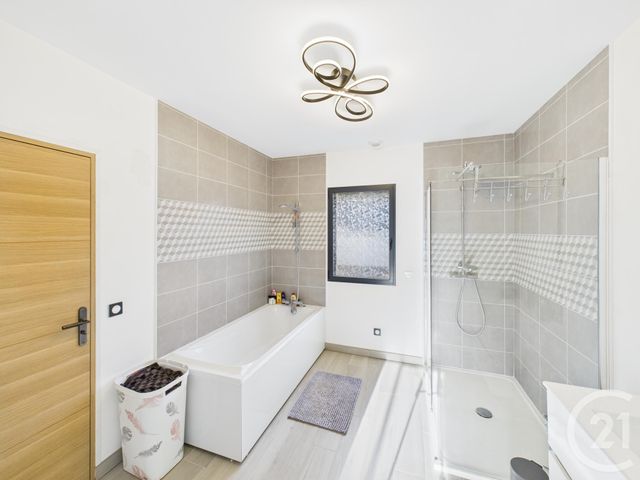 Maison &agrave; vendre - 7 pi&egrave;ces - 173 m2 - Epernon - 28 - CENTRE