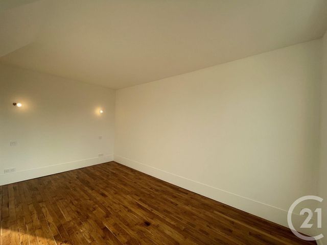 Appartement F2 &agrave; louer - 2 pi&egrave;ces - 65,80 m2 - Rambouillet - 78 - ILE-DE-FRANCE