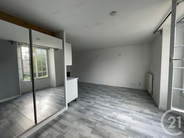 Appartement T1 &agrave; louer - 1 pi&egrave;ce - 26,45 m2 - Rochefort En Yvelines - 78 - ILE-DE-FRANCE