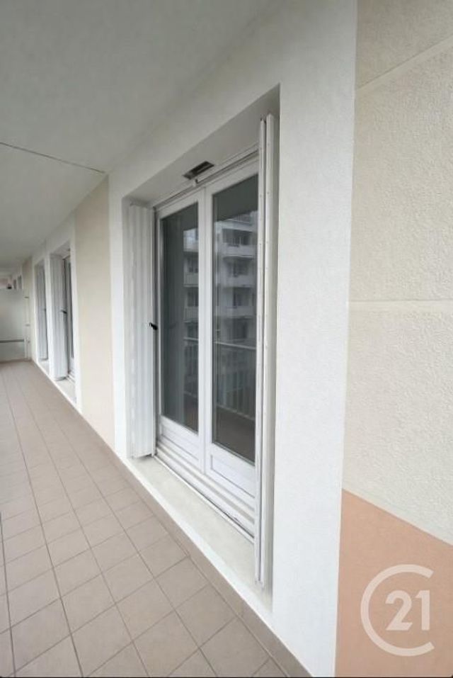 Appartement F4 &agrave; louer - 4 pi&egrave;ces - 97,58 m2 - Magny Les Hameaux - 78 - ILE-DE-FRANCE