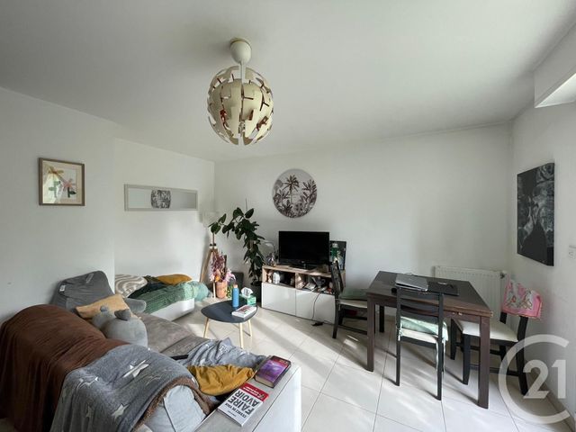 Appartement F3 &agrave; louer - 3 pi&egrave;ces - 63,04 m2 - Rambouillet - 78 - ILE-DE-FRANCE