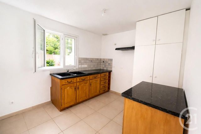 Maison &agrave; louer - 5 pi&egrave;ces - 88,36 m2 - Rambouillet - 78 - ILE-DE-FRANCE